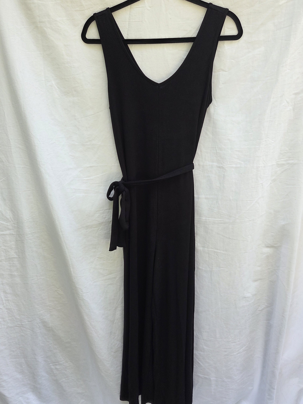 Sleeveless Black V-Neck Jumpsuit with Waist Tie